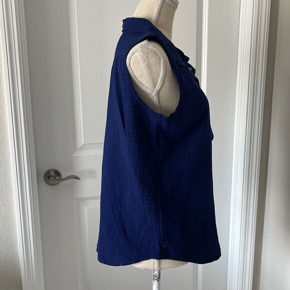 Ezzewear Wear Blue Relaxed Snap Button Down Shirt Textured Sleeveless Canada NWT - Picture 3 of 11